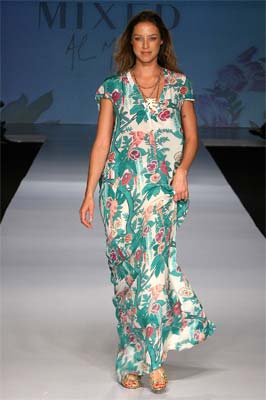 Luana Piovani na passarela da Mixed | Lilian Pacce