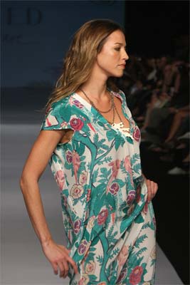 Luana Piovani na passarela da Mixed | Lilian Pacce