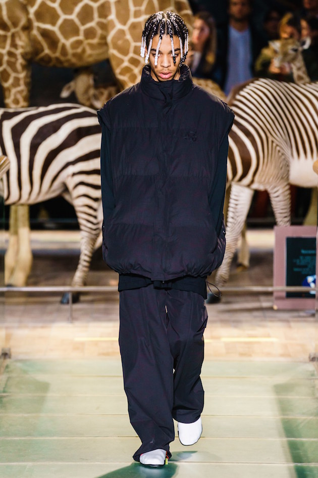 O lado anti-social da Vetements pro outono-inverno 2019/20