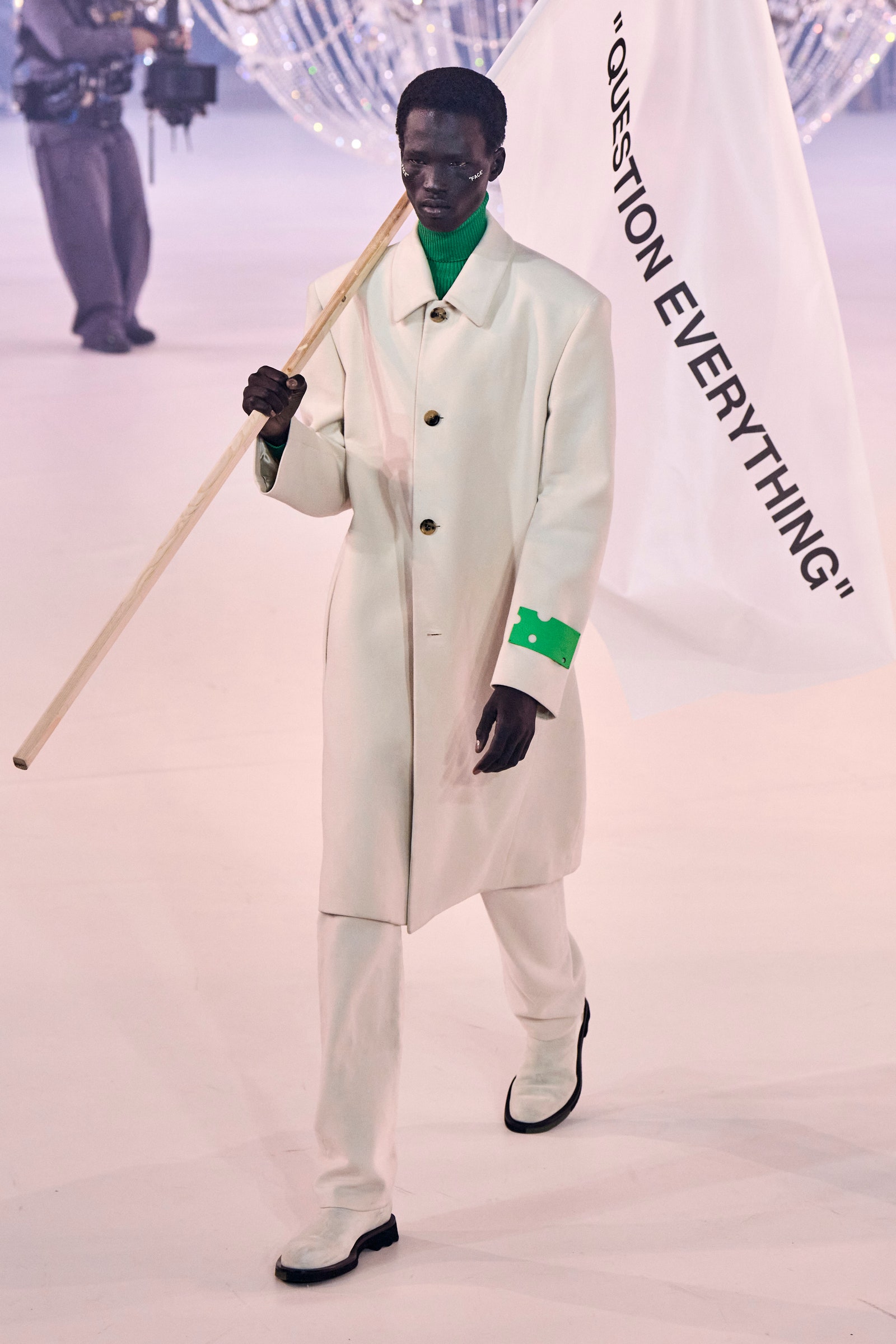 OFF-WHITE VIRGIL ABLOH コート Os códigos da Off-White de Virgil Abloh